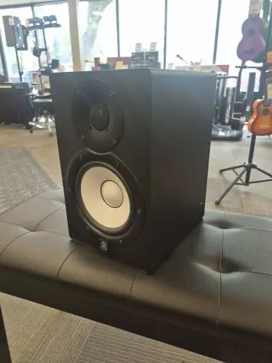 Store Special Product - Yamaha - HS7